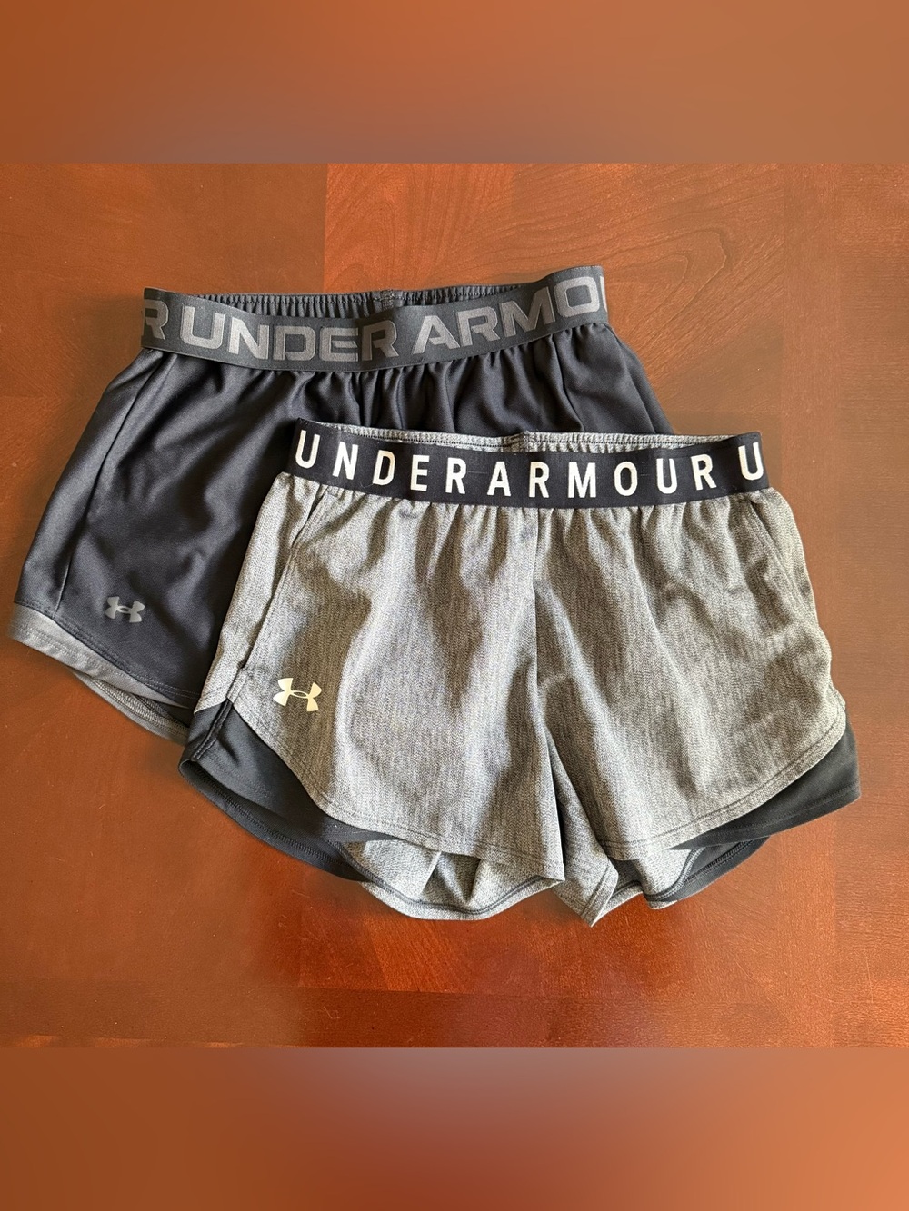Under Armour Women's Athletic Shorts Bundle (2) SzXS